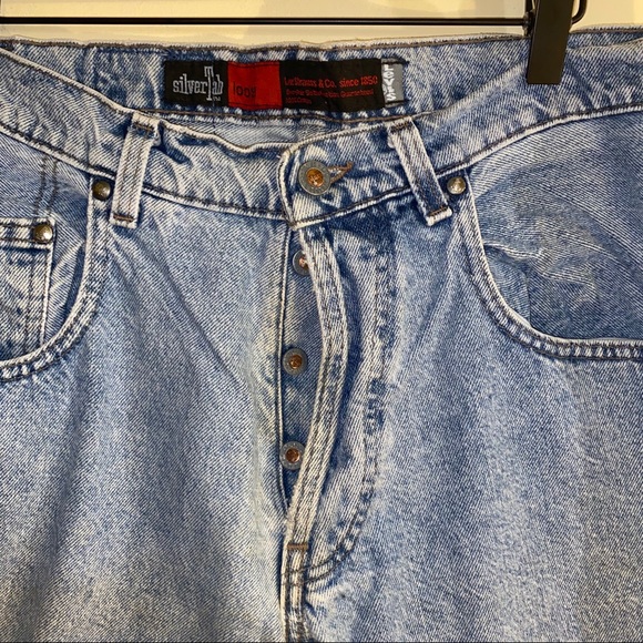 VNTG LEVIS high waisted stone wash jeans 32 in W - Picture 3 of 3